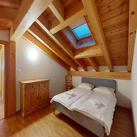 Daire Spacious With Balcony Nendaz