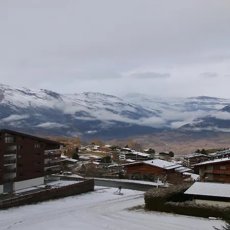 Spacious With Balcony Nendaz